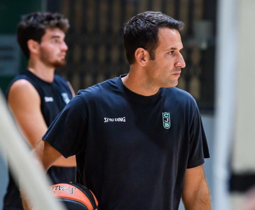 webEncestando's tweet photo. Entrevista a Dani Miret, entrenador ayudante del Joventut y seleccionador sub18: «En España formamos muy bien a los jugadores jóvenes, lo que hay que solucionar es el salto desde edad junior al profesionalismo y que los clubs ACB se impliquen»
➡️https://t.co/VmDVSNEXtx https://t.co/1aHOH6Hljg