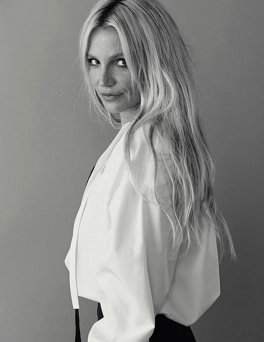 PopNewsFR's tweet photo. « Je n’ai jamais raconté mon histoire par peur des jugements. »

-Britney Spears 2022 https://t.co/11GZLRdVXg