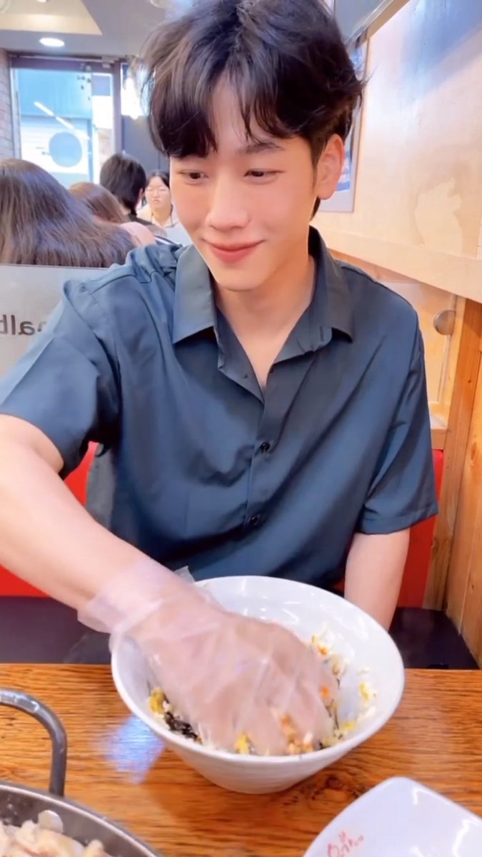 YWLOOKS's tweet photo. ─ #หยิ่นวอร์ #yinyin_anw #warwanarat https://t.co/EhfhDFAG8p