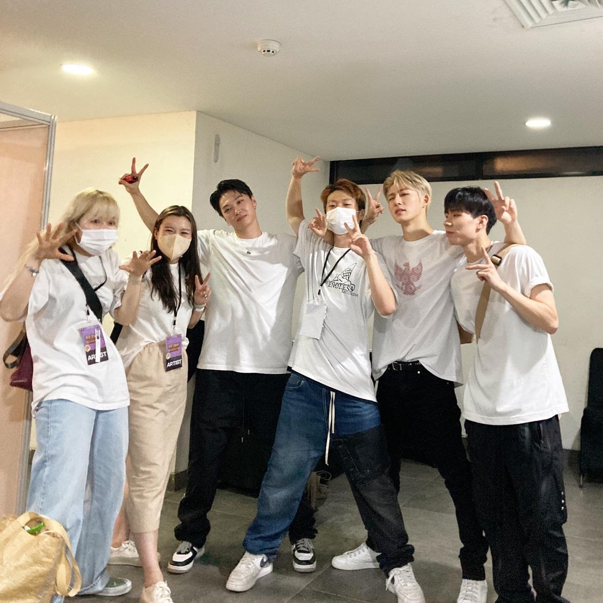 still131fan's tweet photo. 131 staff 인별😊

@shxx131bi131 #비아이 #BI https://t.co/QW7jlOM8gB