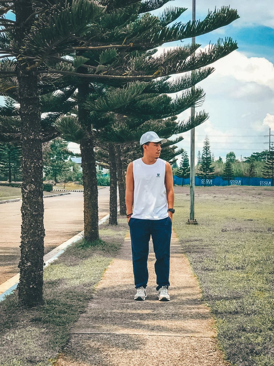 marcoadventure's tweet photo. Wearing #und3rcover in Tagaytay #ThePinoyTraveler https://t.co/iSvML2EEur