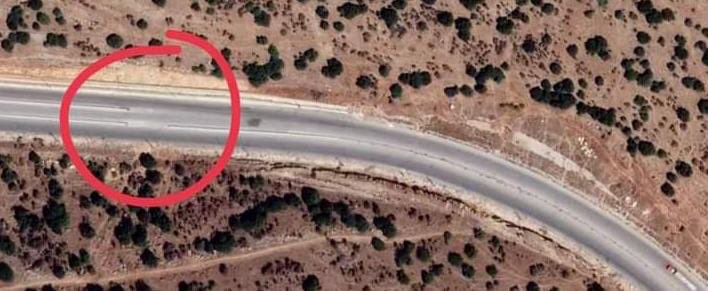 yasalebanon's tweet photo. الفاصل من دون اي اشارات او تنبيهات بعد الكوع !!!!!!!!!؟؟؟ ما رايكم ؟؟؟ https://t.co/UWH4W26UH1
