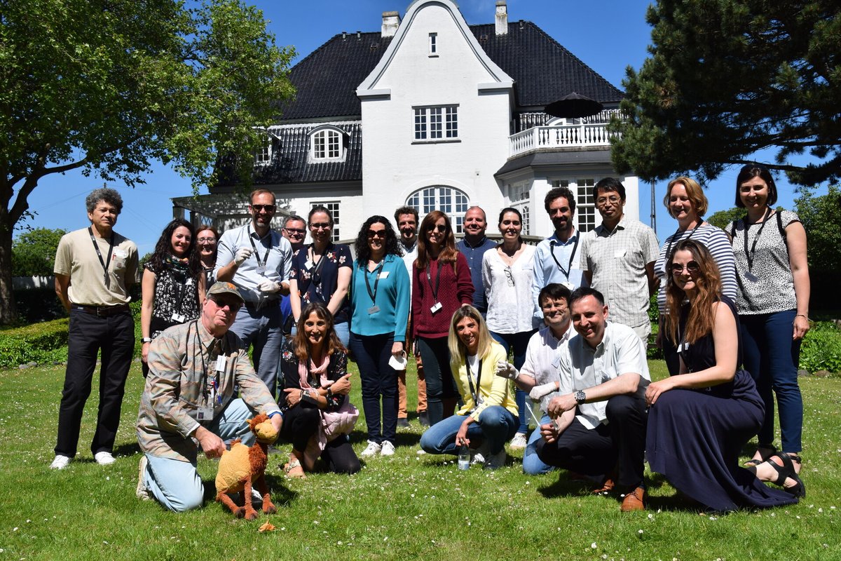 OneHealthEJP's tweet photo. Congratulations to #OHEJP TELEVIR workshop organisers! This event on 23-24/06 @SSI_dk trained 25 TELEVIR partners from 10 European countries to use field-deployable point-of-incidence toolbox to identify #EmergingVirus threats. More about TELEVIR👇 
https://t.co/4sDBssnrmU https://t.co/D4ejbS8WOF