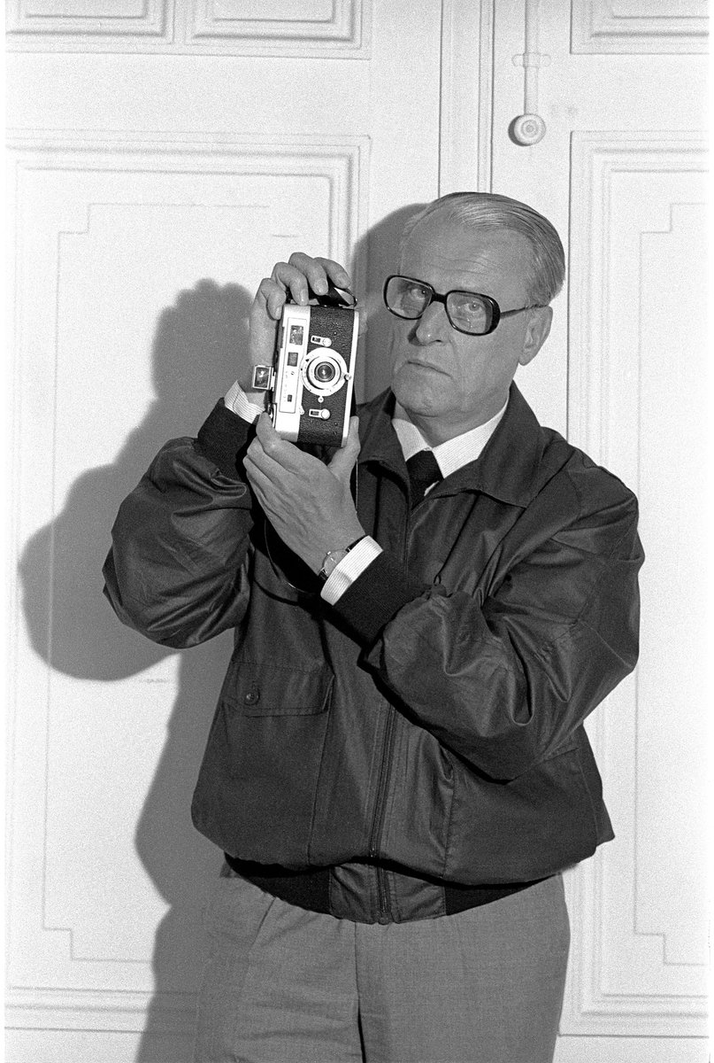 Het einde van het Hermansjaar nadert. 20/8 opende de tentoonstelling Vrij belangrijke foto's <a href="/Fotomuseum/">Fotomuseum Den Haag</a>. En op 1 september verschijnt het laatste deel van de Volledige Werken van Willem Frederik Hermans waar onze collega's jarenlang aan hebben gewerkt! Foto © erven W.F. Hermans