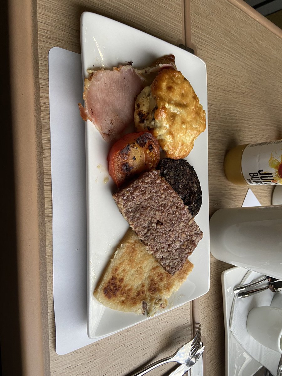 Iskra1234's tweet photo. Thank you @CalSleeper for a stunning journey down to London from Fort William- there’s no better way to travel. Your Fort William staff are all a credit to the company 🙂 https://t.co/r7BmuX6sm0