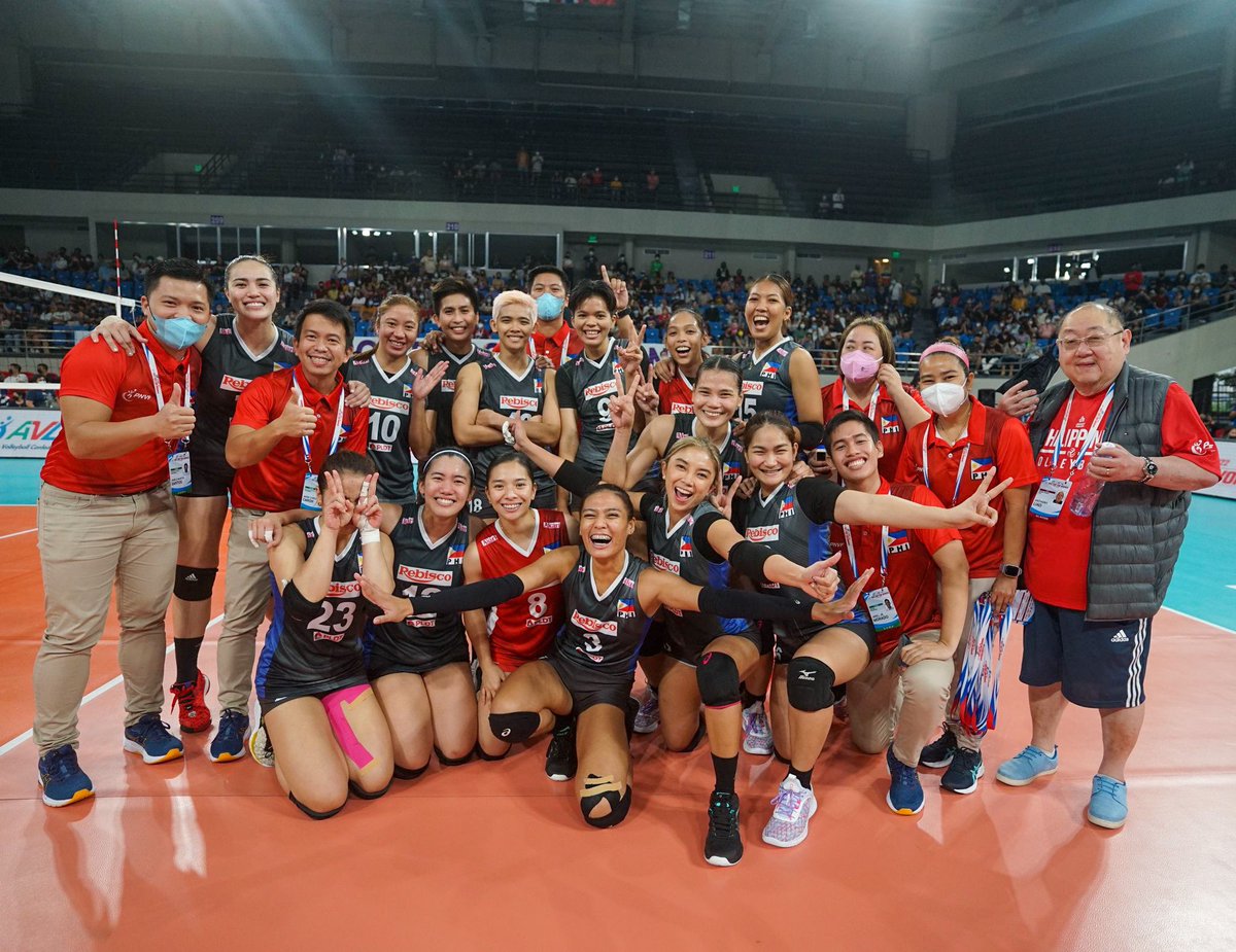 What an experience it was playing for the country with family who fight for you &amp; alongside you even when things get tough. Beyond proud of everyone in this team!

Thank you to everyone who showed their love and support! Grand Prix up next!

Thank You, Lord! All for You. 💗🇵🇭
