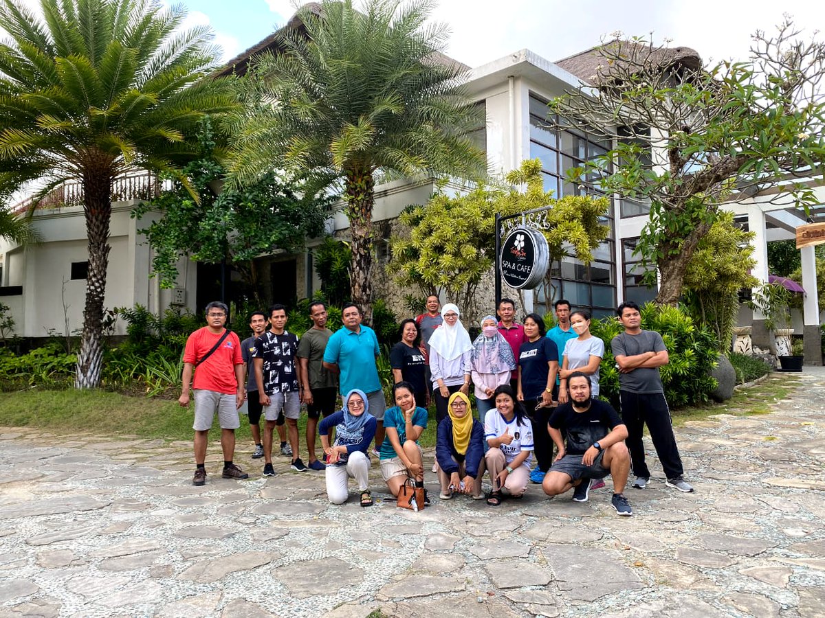 Badung (26/8) Senam pagi dalam rangkaian kegiatan peningkatan jiwa korsa pegawai BPISDKP. Salam sehat. #PusdatinKKP #PusdatinKKPjuara #PusdatinBerAKHLAKjuara #KKPAccelerate #KKPGOID #BPISDKP #InFoMarFish