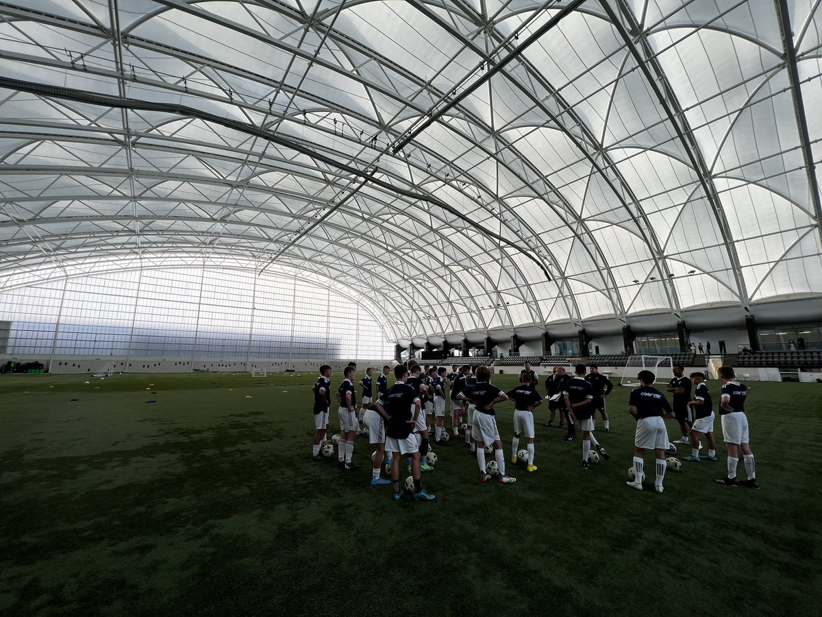 scotlandcoerver's tweet photo. We were back @Oriamscotland last night for our 2nd #coerverhighperformance session of August with our 13 to 17 years old players
Sessions looked at Positive Possession with some zone specific practices and games
@CoerverCoaching https://t.co/JP5jnvTboa