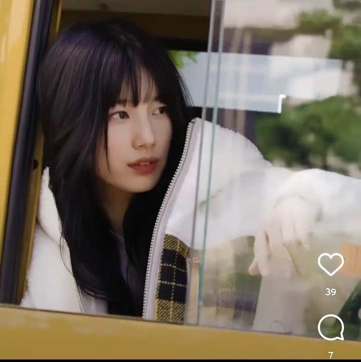 rbrbszsz's tweet photo. Hot and dangerous suzy 🔥🔥
https://t.co/njTZhmDock
#배수지 #수지 #SUZY #BaeSuzy #suzyk2 https://t.co/2EK7kKsNX6