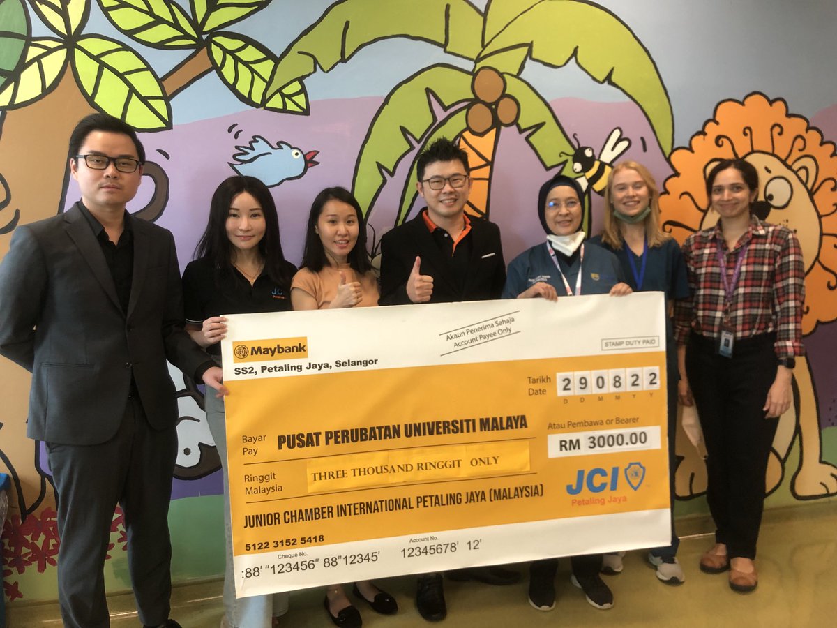 ChildCancerUM's tweet photo. Thank you to JCI Petaling Jaya for supporting our work. https://t.co/7AqY3A4tUj