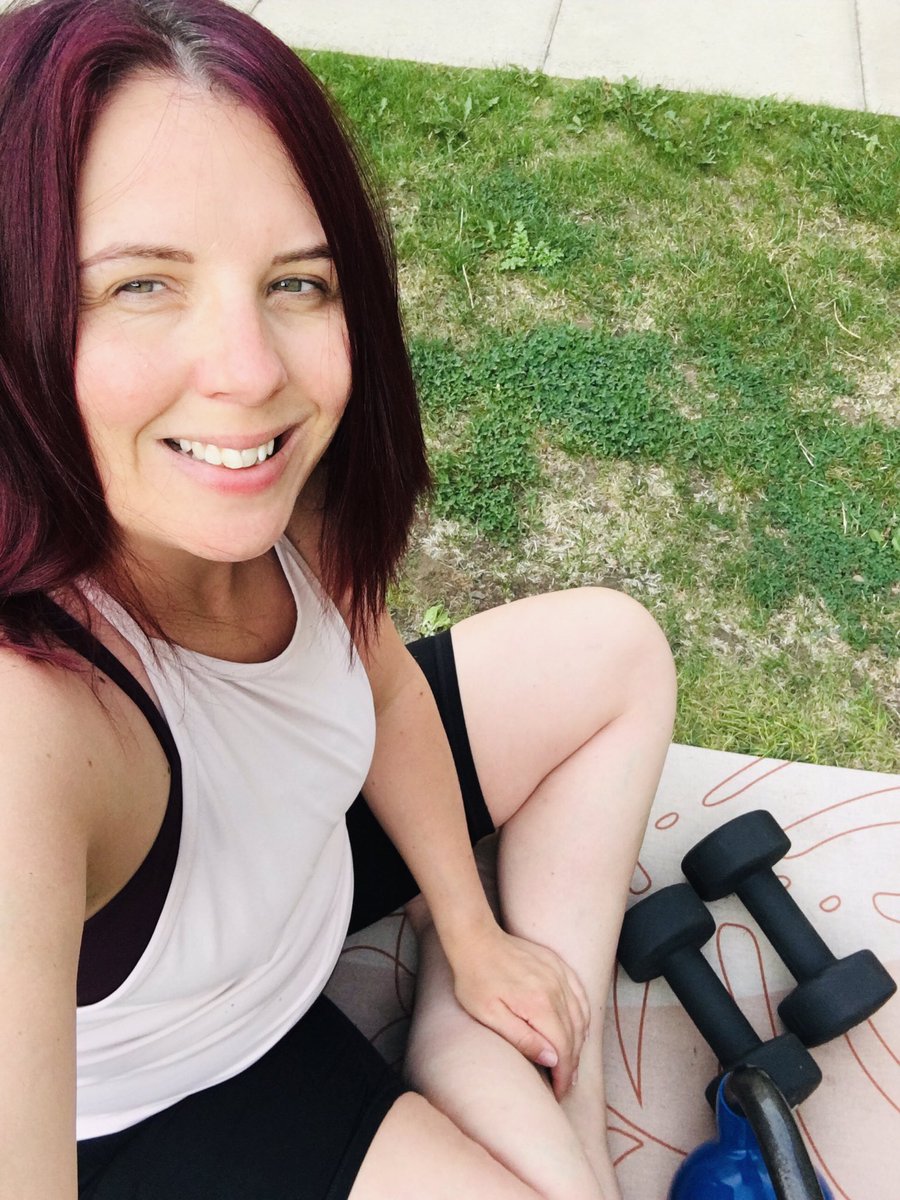 Empaps's tweet photo. Easing myself back into training post-Jasper! #postnatalexercise #postnatalmentalhealth #bekindtoyourself #movement 🙌🏼 💫💗 https://t.co/VTtgHhcIDi
