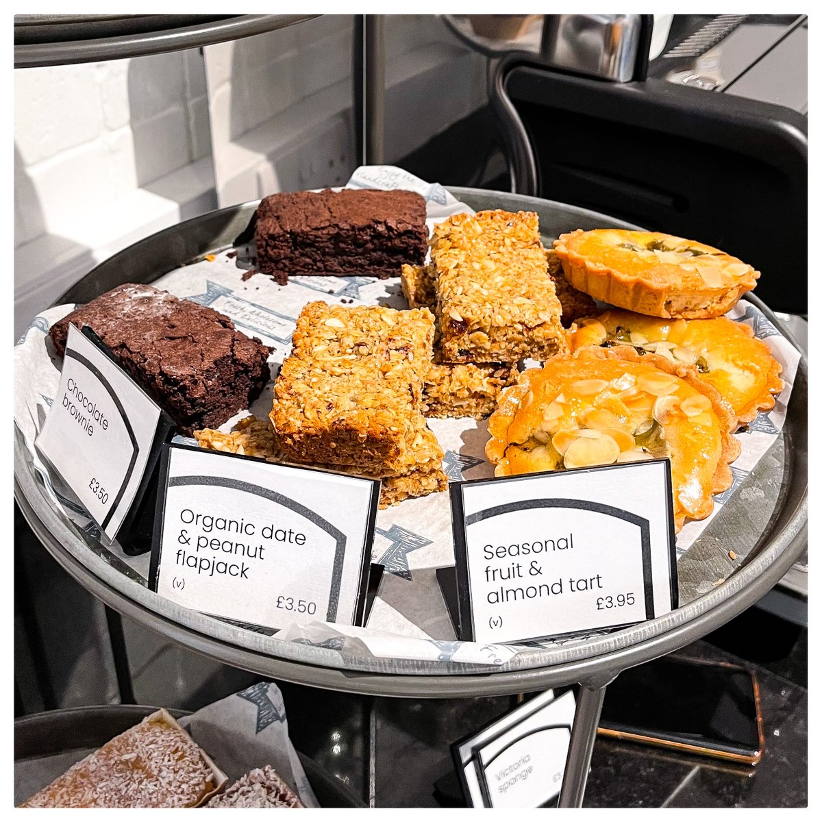 MallGallCafe's tweet photo. Choose from our delicious selection of daily baked treats with a tea or coffee whilst the visiting the latest exhibitions at Mall Galleries . . . .
#CaféinaGallery
#CraftedCoffee
#BakedGoods
#ColdDrinks
#ExhibitionCafé
#Foodie
#FreshlyBaked
#LocallySource
#TeaSelection https://t.co/lte7qZwKOy