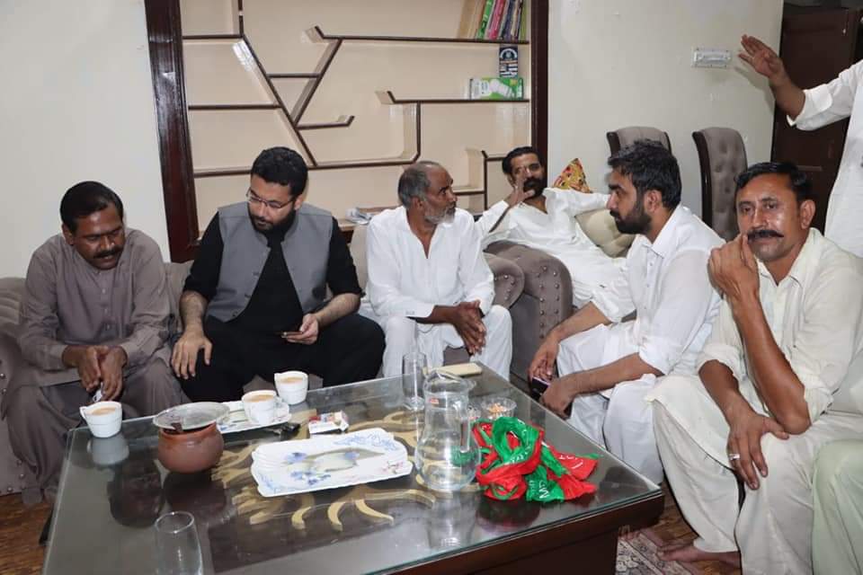 usmnjt's tweet photo. #UC97
حلقہ NA-108 کے علاقہ کوریاں روڈ سے ن لیگ کے رہنما ماسٹر مرتضٰی سنگھیڑہ کی اپنے گروپ کے ہمراہ پاکستان تحریک انصاف میں شمولیت اور حلقہ NA-108 کے ضمنی انتخاب میں عمران خان کی حمایت کا اعلان.
@FarrukhHabibISF 
@Hassanniazi1122 https://t.co/ue8FjedsBa