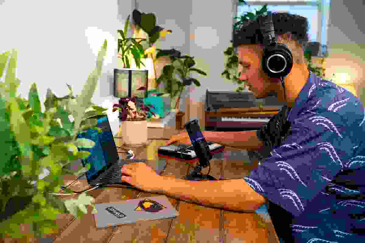 instalia_eu's tweet photo. https://t.co/CFujfvnxfv
✅Descubre el micrófono para #Podcasters #Streamers #Gamers #CreadoresdeContenidos
📌#AT2020USBX de #AudioTechnica
📌#Distribuido por @AudioTechnicaIB
✅ ✅ Averigua #Disponibilidad #Características #Precio
@AudioTechnicaUK
#MicrófonoparaPodcasters https://t.co/qgEF3mNmQw
