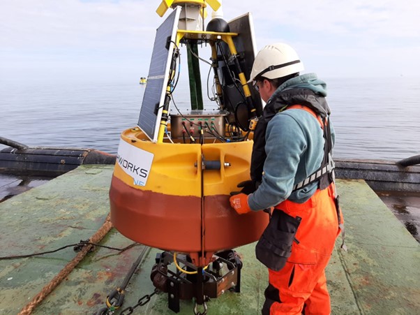 TechWorksMarine's tweet photo. For continuous #metocean data acquisition, buoys are critical platforms to host necessary instruments at sea surface. Ever wondered how metocean #bouys are maintained? Find out here https://t.co/EbZ0GNHYrp https://t.co/XPqvsGogwS