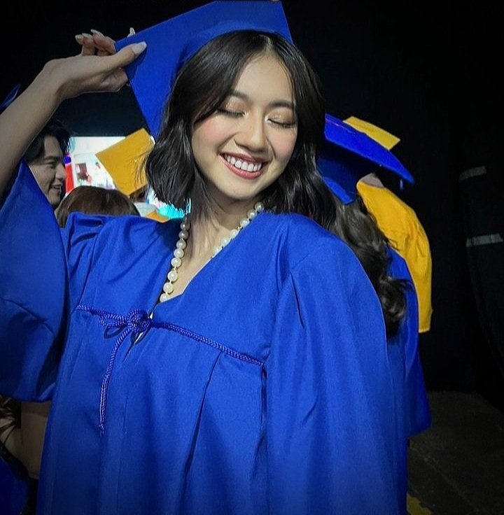 lovingkaorii's tweet photo. 💙🎓

#KaoriOinuma | Kaori Oinuma
@kaori_oinuma https://t.co/W3OElBuXrA