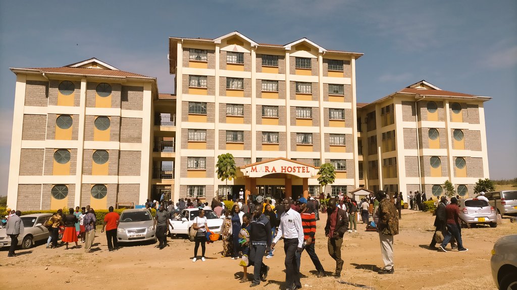 MMaraUniversity's tweet photo. IN PHOTOS: Admission of First Year students @MMaraUniversity 
Due to automation of admission process, parents &amp; new students have easy time on reporting day
@EduMinKenya @prskkenya @SammyMuraya @estherkiragu19 @IawrtK @josebigg @DjSoxxy @MonariPeterJ @Kiswili_10 @Thagreatleo https://t.co/NXizOHby0M
