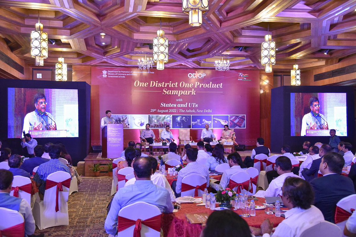 PiyushGoyalOffc's tweet photo. We have only begun when it comes to unleashing the true potential of the One District One Product (ODOP) initiative.

Minister @PiyushGoyal launched ODOP gift catalogue &amp; storefront on @GeM_India, paving the way for prosperity for its stakeholders.

📹 https://t.co/gLH2Kd7HbQ https://t.co/QMjN9e11w3