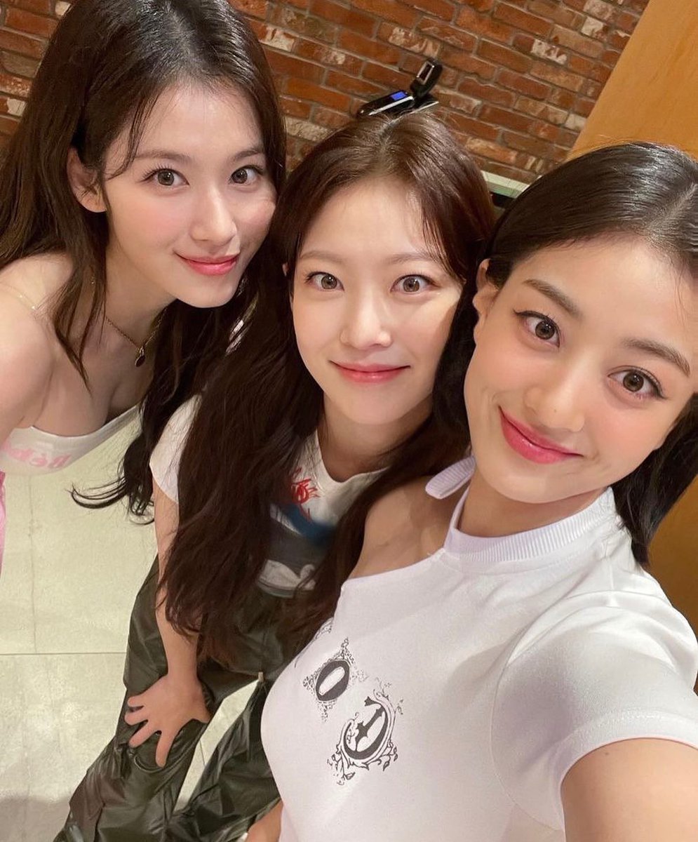 memoryau_'s tweet photo. [22-08-29]GSY IG Updated 
 #GongSeungYeon #공승연 https://t.co/a5FDqJTrJa
