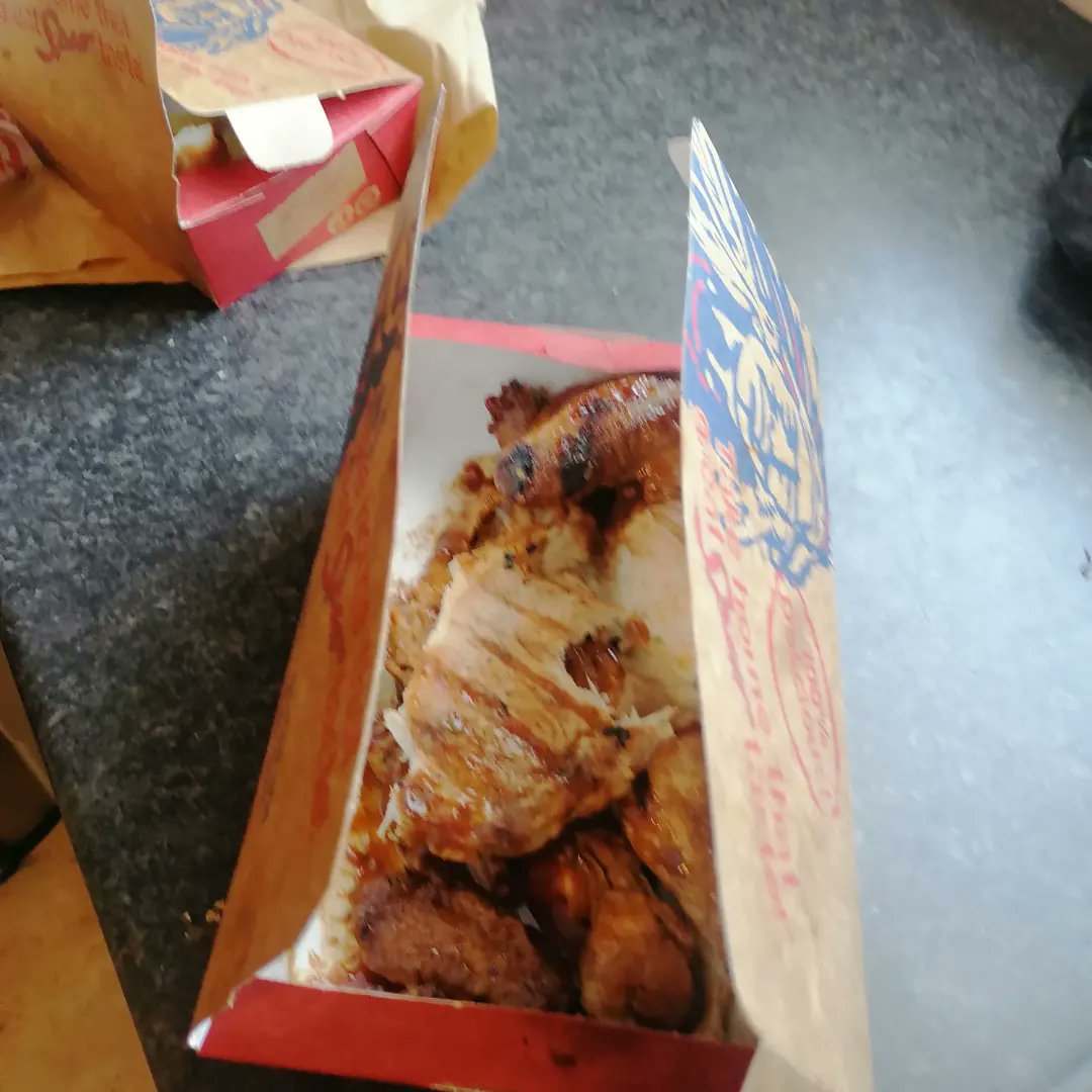 JackMakgabo's tweet photo. We are having leftovers for breakfast. How about you? #theoreticalthoughts #nonepoeticthoughts #southafrican #foodie #foodlover #food #breakfast https://t.co/AEMDvofYy3
