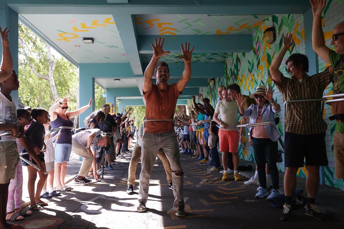 GDIFestival's tweet photo. Thamesmead was transformed into a playground for 100 Londoners who followed circus artists and acrobats #BeFlat through The Moorings estate on another extraordinary #GDIF2022 day.
And we just released 20 FREE tickets for todays performance! https://t.co/qEhcFg5V0y