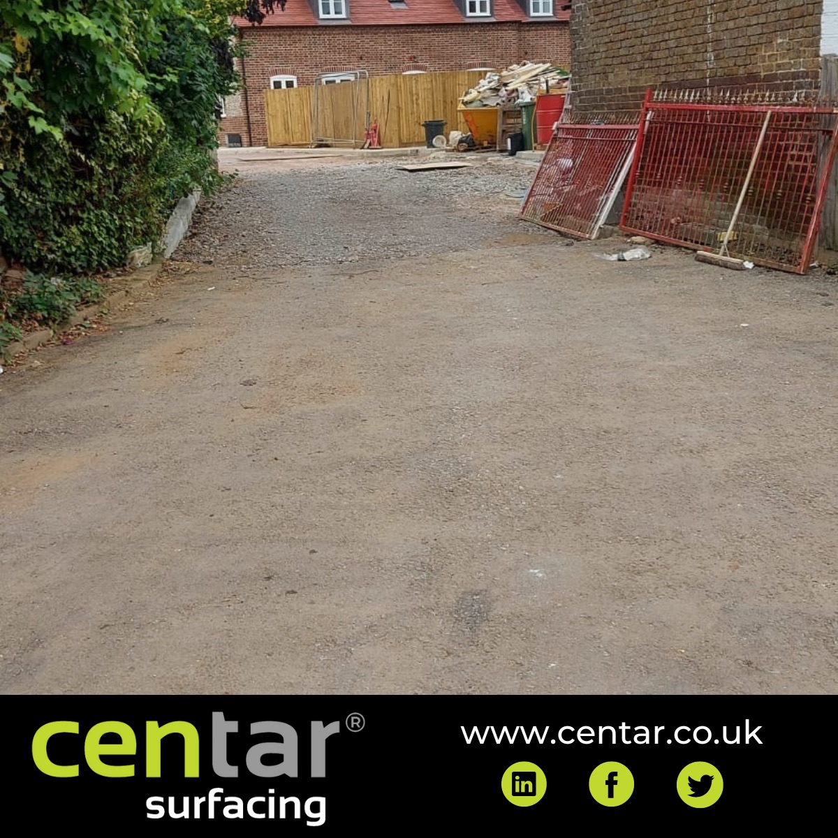 CentarSurfacing's tweet photo. Before & after our team have worked their magic on an access road in Hertfordshire 🪄
Smoother than smooth 😏 we hope your Monday goes as smooth as this!
#beforeandafter #accessroad #smootherthansmooth #surfacingcompany #centarsurfacing https://t.co/7eqjCrrPhv