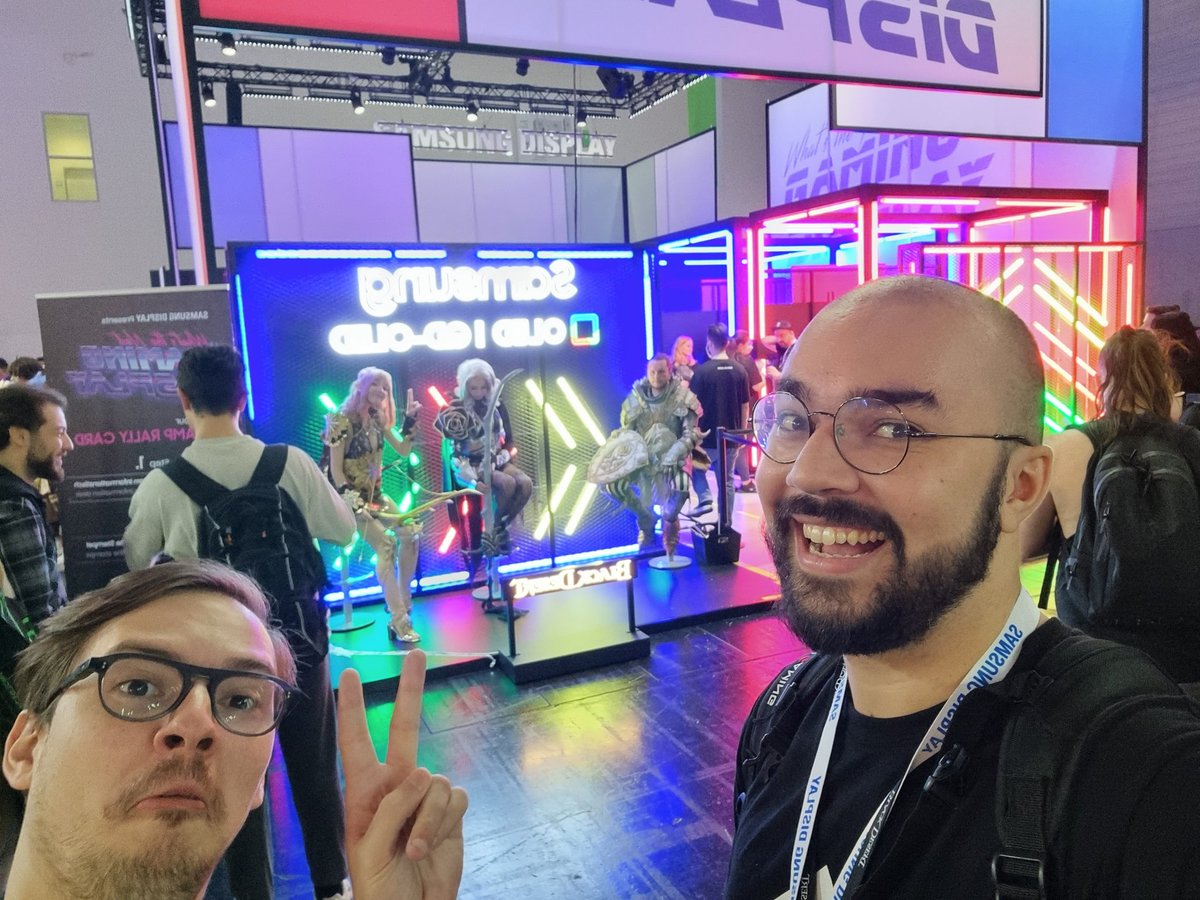 Endlaive's tweet photo. We finished up gamescom yesterday, and I had a blast meeting up with some of our community members!

I hope everyone was able to get back safely and I look forward to seeing you all again!

I'll share some pics from the event.

#Gamescom #BlackDesertOnline #BDO https://t.co/ALHarONTNX
