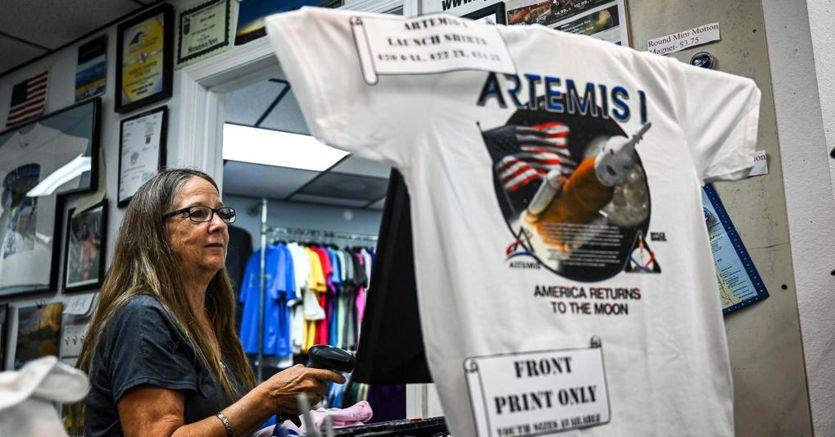 sole24ore's tweet photo. 🔸 #Artemis, problemi con i propellenti ma il conto alla rovescia (per ora) va avanti: https://t.co/53Pr6sa9AO https://t.co/4b6a4eaAIz