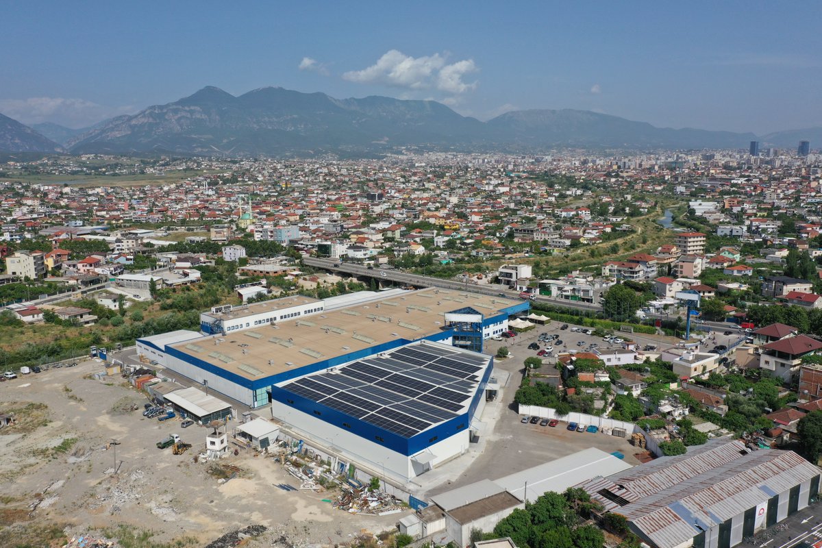 VegaSolar1's tweet photo. #Photovoltaicsystem 471.9 kWp installed for our client Prespa Invest in📍Tirana, Albania.

♻️Empowering our Future with Solar Energy
#gogreen #renewableenergy https://t.co/TnuLSIm7Dz