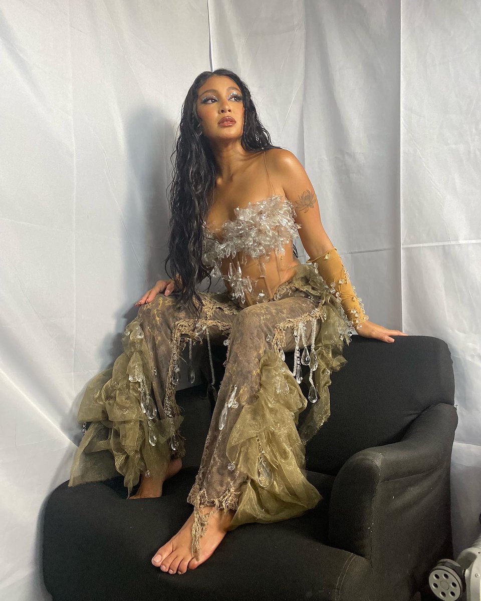 itgirlnadine's tweet photo. wild https://t.co/Boh3yA0BF4