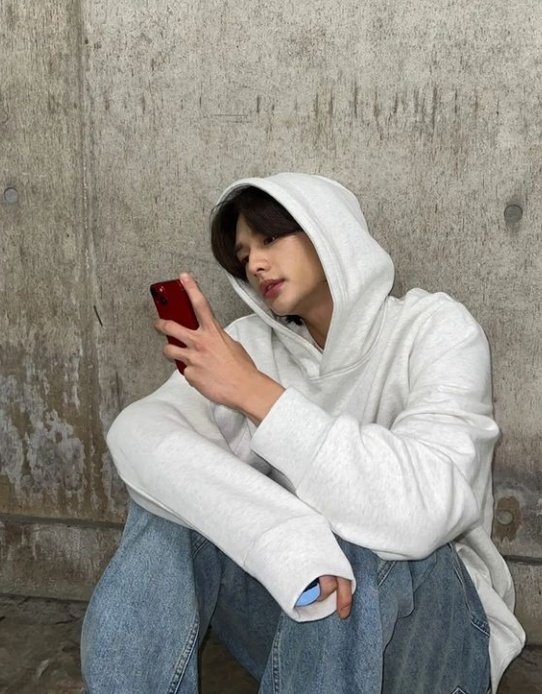 ͏   
            new acc but not new to rp.        
            like and rt to be mutuals.
͏
͏