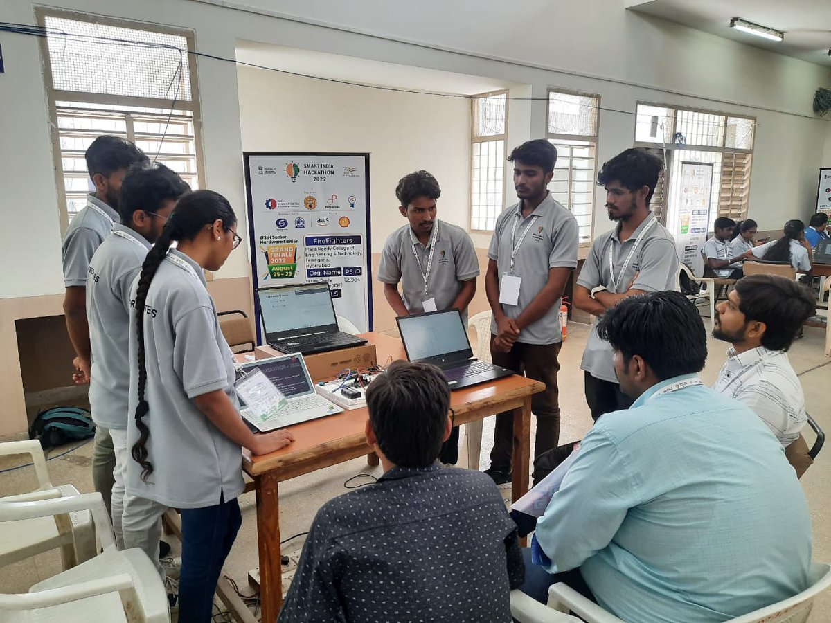 SanjayK19164430's tweet photo. Last round evaluation done successfully π€©
Hoping for the good results
#sih2022 #teamfirefighters
#innovationSeAtmanirbharBharat
#PMOIndia
#adit https://t.co/mtHkrfgV5f
