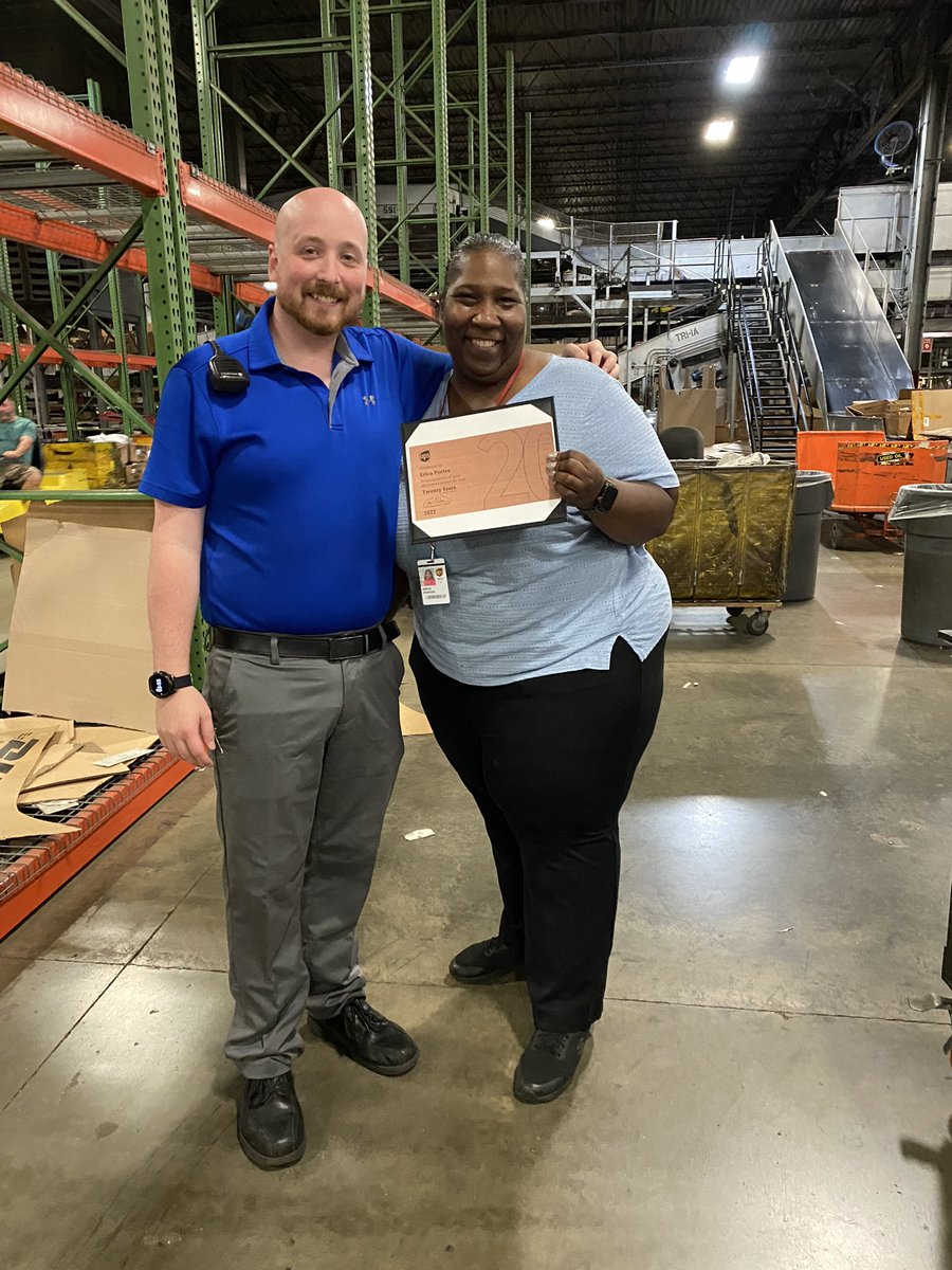 Congratulations to Nikki Porter for 20 years of service. We thank you for your 20 years of dedicated service to the company. We’re wearing blue to celebrate #UPSFoundersDay. @CACHamysitterly @CachTomasik @UPSers