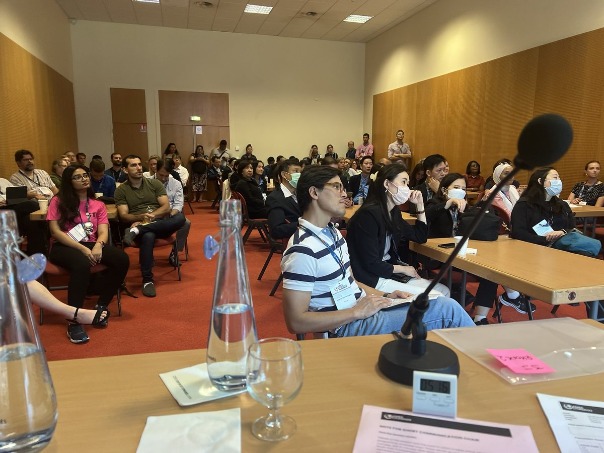 Enjoying chairing a fantastic session on assessment in clinical medicine, full room! #AMEE2022
