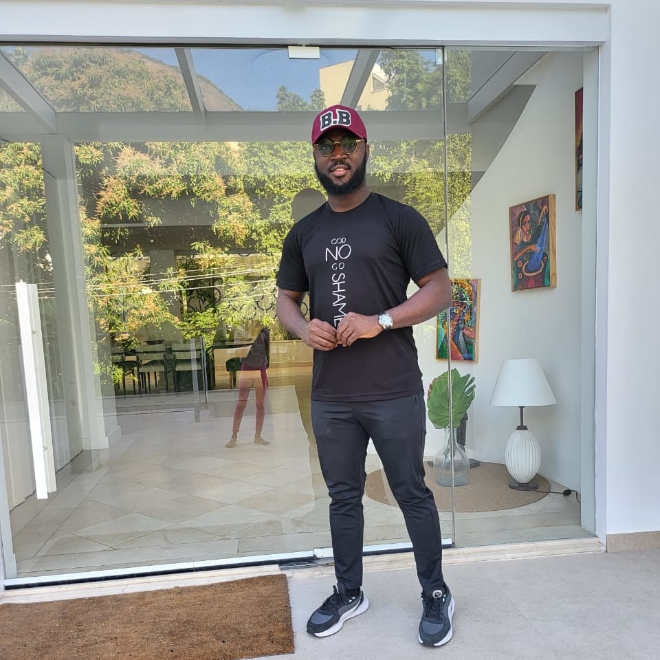 bblagos_'s tweet photo. Courage isn't having the strength to go on, it is going on to do what you have to do when you don't have the strength. Courage doesn't always roar. Sometimes courage is the little voice at the end of the day that says I'll try again tomorrow.
1/2 https://t.co/ST8UTAOqPS