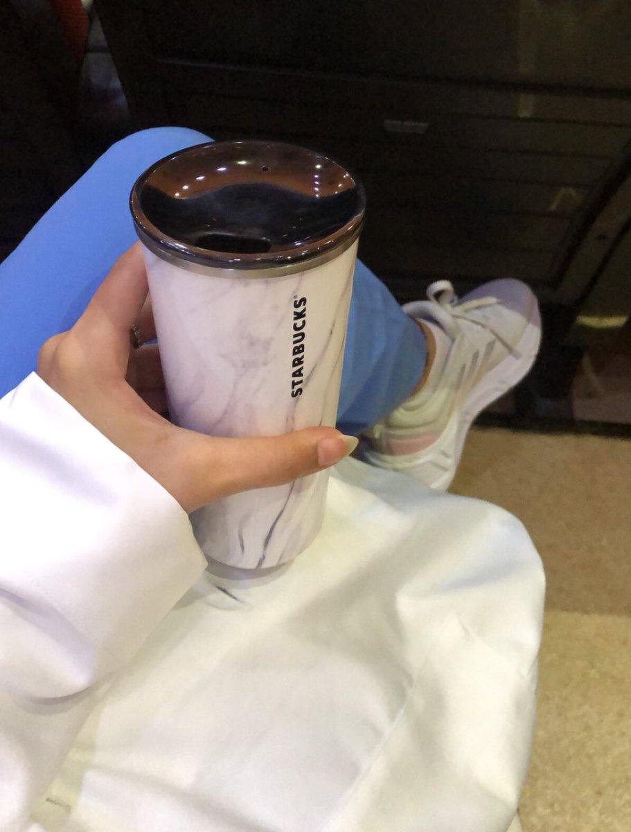 TfMohammed15's tweet photo. First day of first year as a medical student 💗
"بإسمك اللهم نخوض دروبًا جديدة ، املين ان لا نتعثر " https://t.co/0gTWkBMmN2