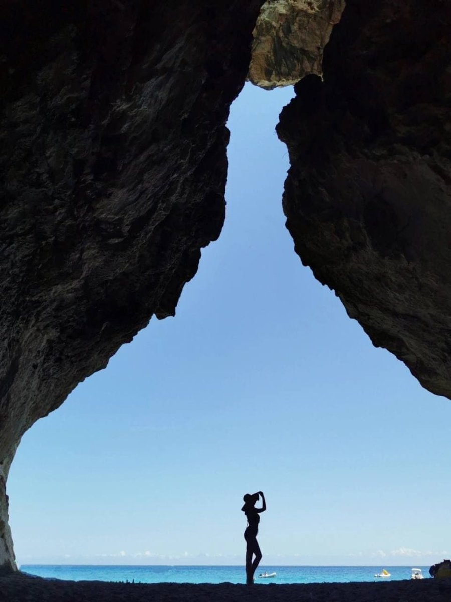 I would love to build a house and live here with the prince I have never seen