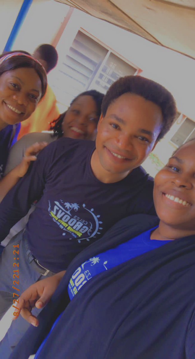 AlabaQueen's tweet photo. We had an amazing time at the Groovz summer youth camp with pastor Dupe Isesele. Also my ZTC was there, pastor Daniel Joseph. #Groovzsummeryouthcamp #Groovzcamp #cellministry #pdupsy #PDIrocks #danieljoseph #celz3 #celz3youth #celz3teens #LWTeensYouthMinistry #coderabahactivated https://t.co/K3EcJ3dSYq