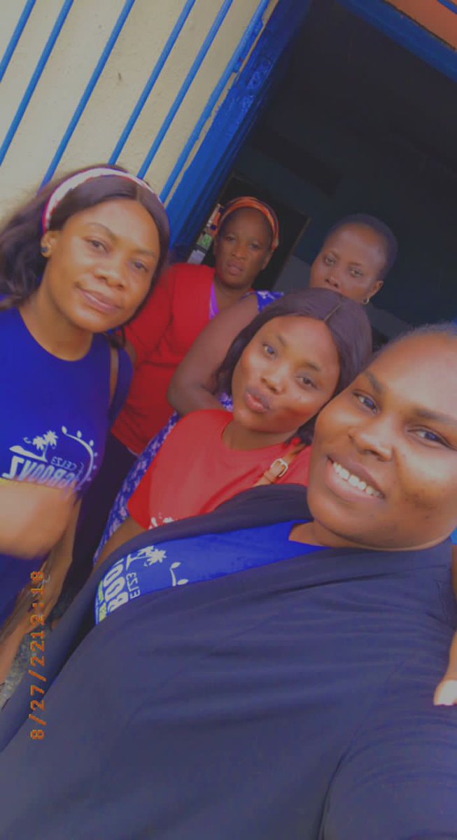 AlabaQueen's tweet photo. We had an amazing time at the Groovz summer youth camp with pastor Dupe Isesele. Also my ZTC was there, pastor Daniel Joseph. #Groovzsummeryouthcamp #Groovzcamp #cellministry #pdupsy #PDIrocks #danieljoseph #celz3 #celz3youth #celz3teens #LWTeensYouthMinistry #coderabahactivated https://t.co/K3EcJ3dSYq