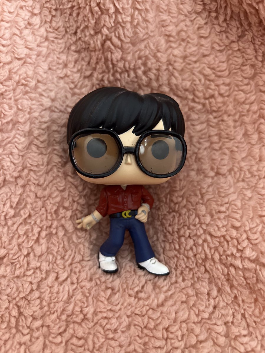 aenacarts's tweet photo. BTS Dynamite Funko Pop Tingi

♡ maknae line - ₱850
     hyung line - ₱750
♡ on-hand
♡ payo / 3 days reservation 
♡ DM to order

rfs: mom bought it from us and still have extras

🏷 rm namjoon jin seokjin suga yoongi jhope hobi jimin taehyung v jungkook wts lfb ph https://t.co/b08s33WMNC