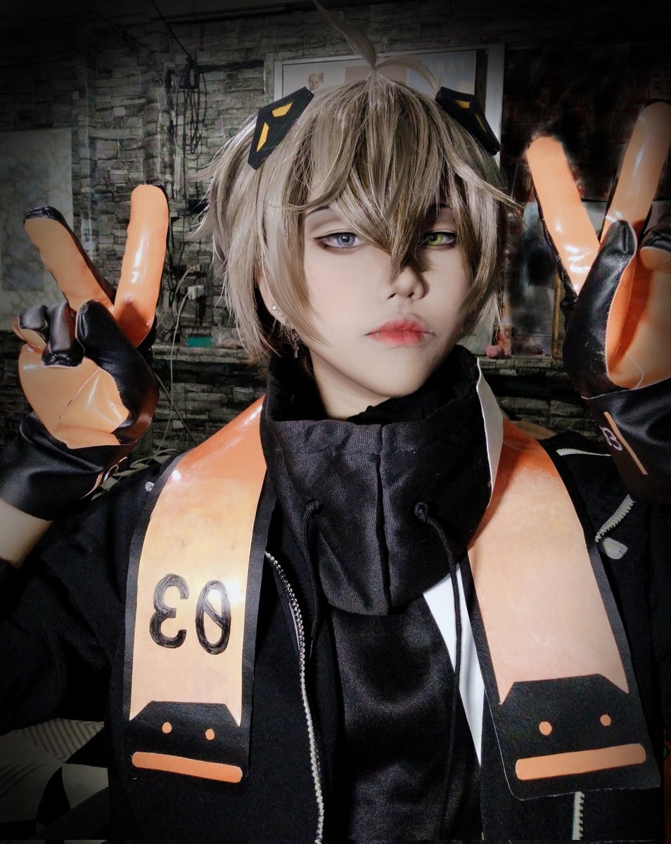 kaistrm's tweet photo. Still my favorite Nijisanji cosplay that I did! (@alban_knox) I hope I can buy his full costume in the future though, this one is only a DIY 🥹

#AlbanKnox
#AlbanKnoxArt https://t.co/YSFq2BtQku