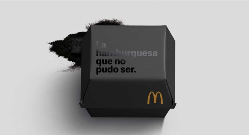 creativezinkin's tweet photo. 🍔​​ La hamburguesa solidaria de McDonald's.

​👉🏻 Es una hamburguesa simbólica, un donativo de 1€ para ayudar para ayudar a los agricultores y ganaderos afectados por los #incendios 🔥​.

📌 https://t.co/mFSL67y1JT​

#LaHamburguesaQueNoPudoSer #mcdonalds #marketing #publicidad https://t.co/ZJqbLLDSup
