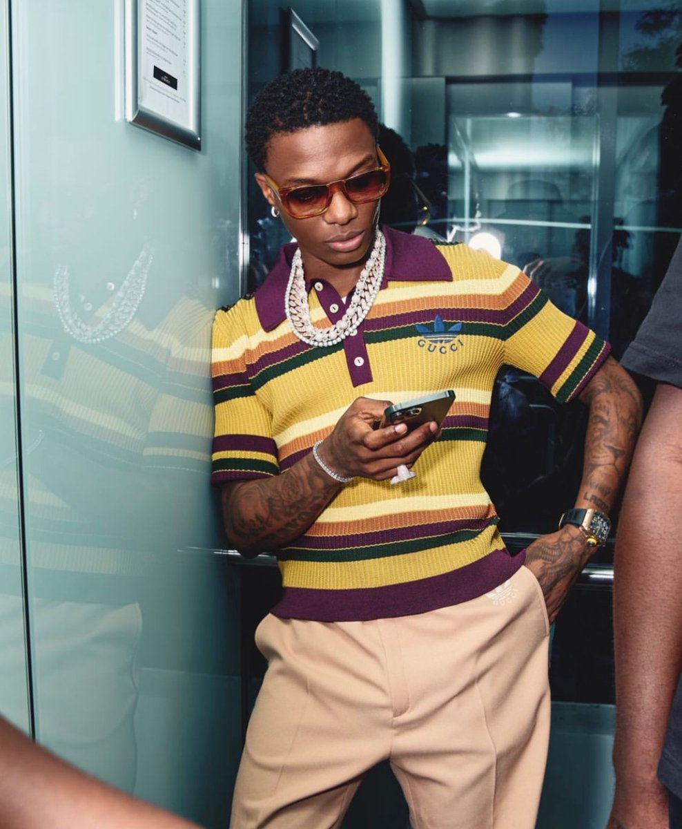 WizkidGallery's tweet photo. 29/8 | Via @wizkidayo Instagram Story: 🤎 https://t.co/yF8Z5yybT3