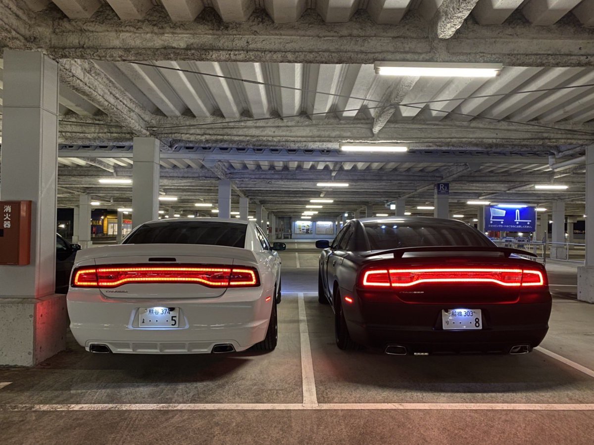 ______krtn's tweet photo. charger🖤×🤍charger https://t.co/ljvBudYMoV