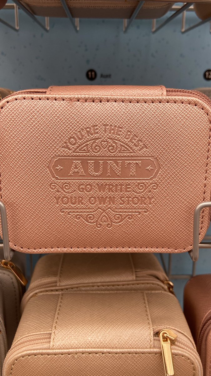 DieselSally's tweet photo. @joelycett because you enjoy a good bit of gifting advice 🤭 https://t.co/QCvxt1M2b2