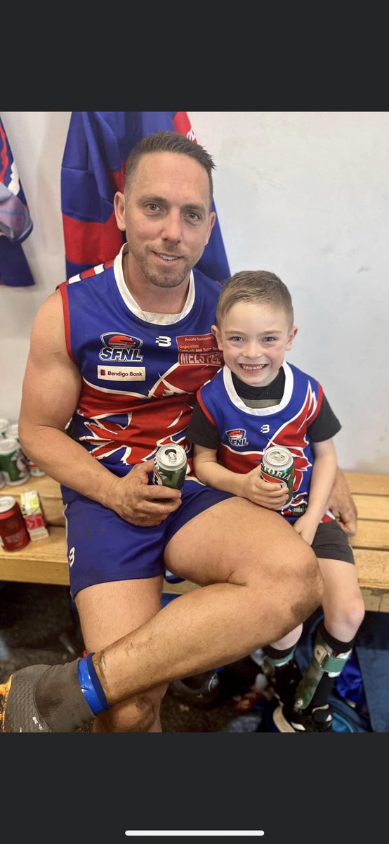PaulAmy375's tweet photo. And another retiring player in the Southern league ... Keysborough's Ryan 'Bomber' Goodes, who played senior football for more than 20 years, at Clayton and then Keysy. And he played for keeps. Always enjoyed watching him. 👏 https://t.co/T9syPGs3fv