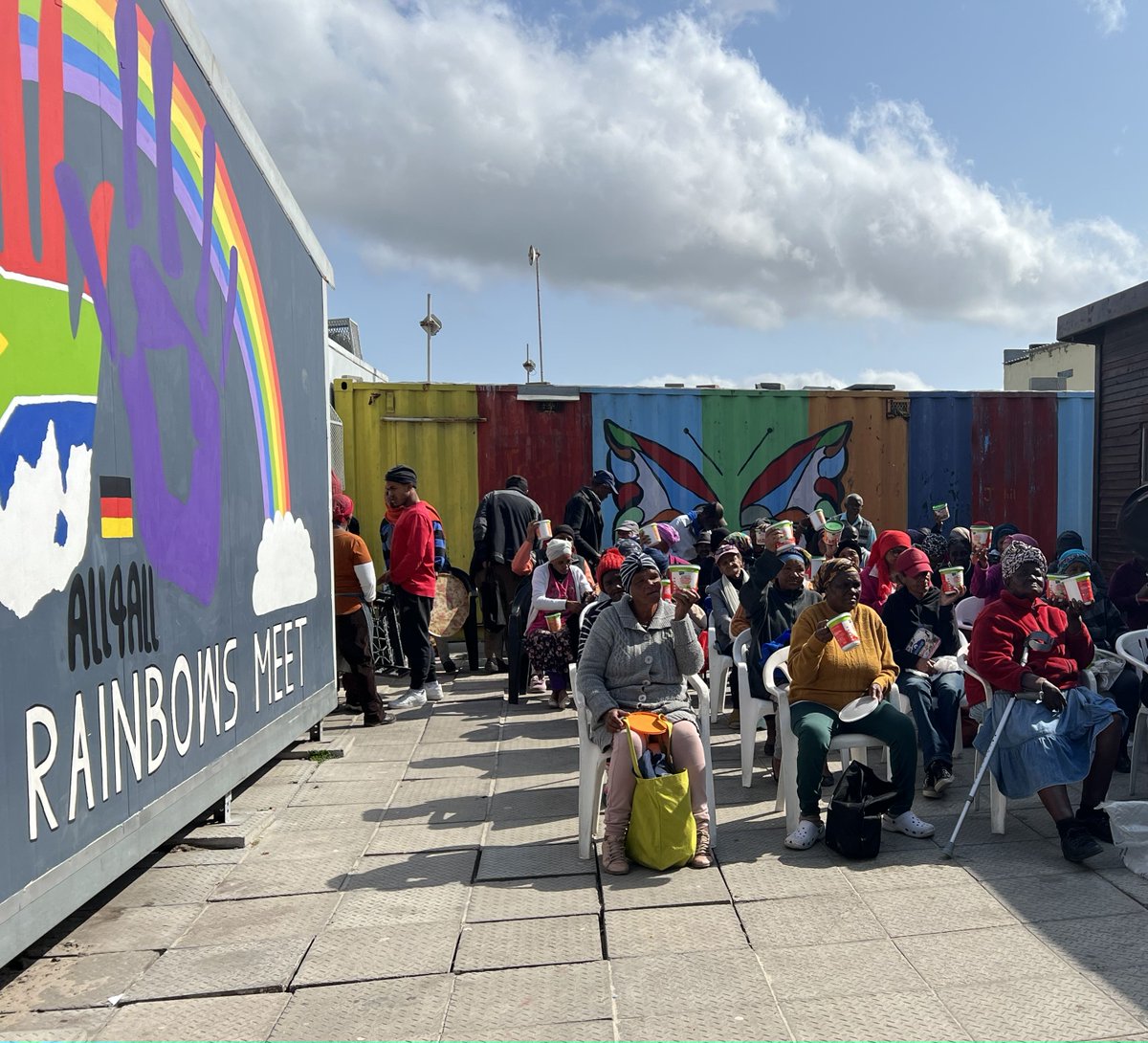 RainbowsMeet's tweet photo. Welcome to WRM!🌈Our causes involve community feeding, female entrepreneurship courses, nutrition + education, computer training, workshops for all ages and advice drop-ins. More General, Volunteering and donating info at:

✅ https://t.co/pdi2RcgeTH 

✅https://t.co/7V5gazxJR3 https://t.co/wjXOsiC7qt