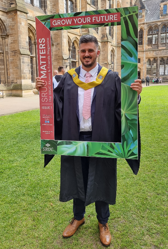 SRUC's tweet photo. Congratulations to all our HN students who have just graduated! 🎓🎉🥂

#SRUCGraduation @SRUCAlumni @SRUCStudy @SRUCSA https://t.co/ZM3sFw1dKB