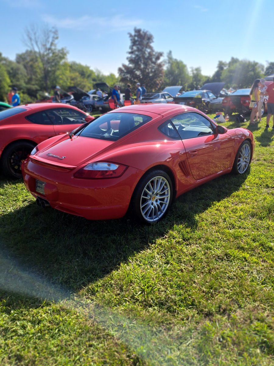 realrefused's tweet photo. Took the Caymen to the Porsche yearly this Sunday.... Came in second in my class. Was a fun day. Beautiful cars. https://t.co/YhR7pwxEyS