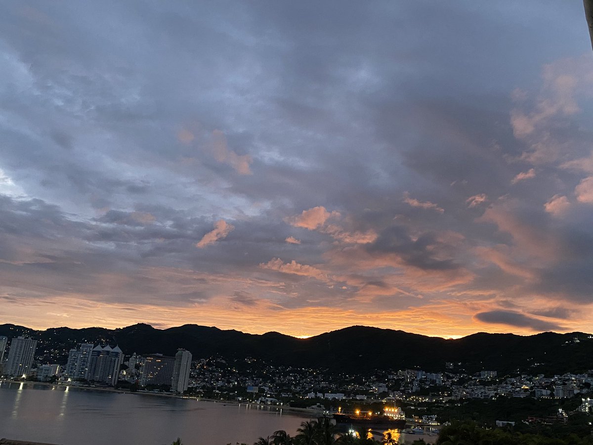 samanthasm_aca's tweet image. Excelente semana!

Que todo lo que hagas sea para bien tuyo, de los tuyos y de todos. 

#ConstruyeComunidad